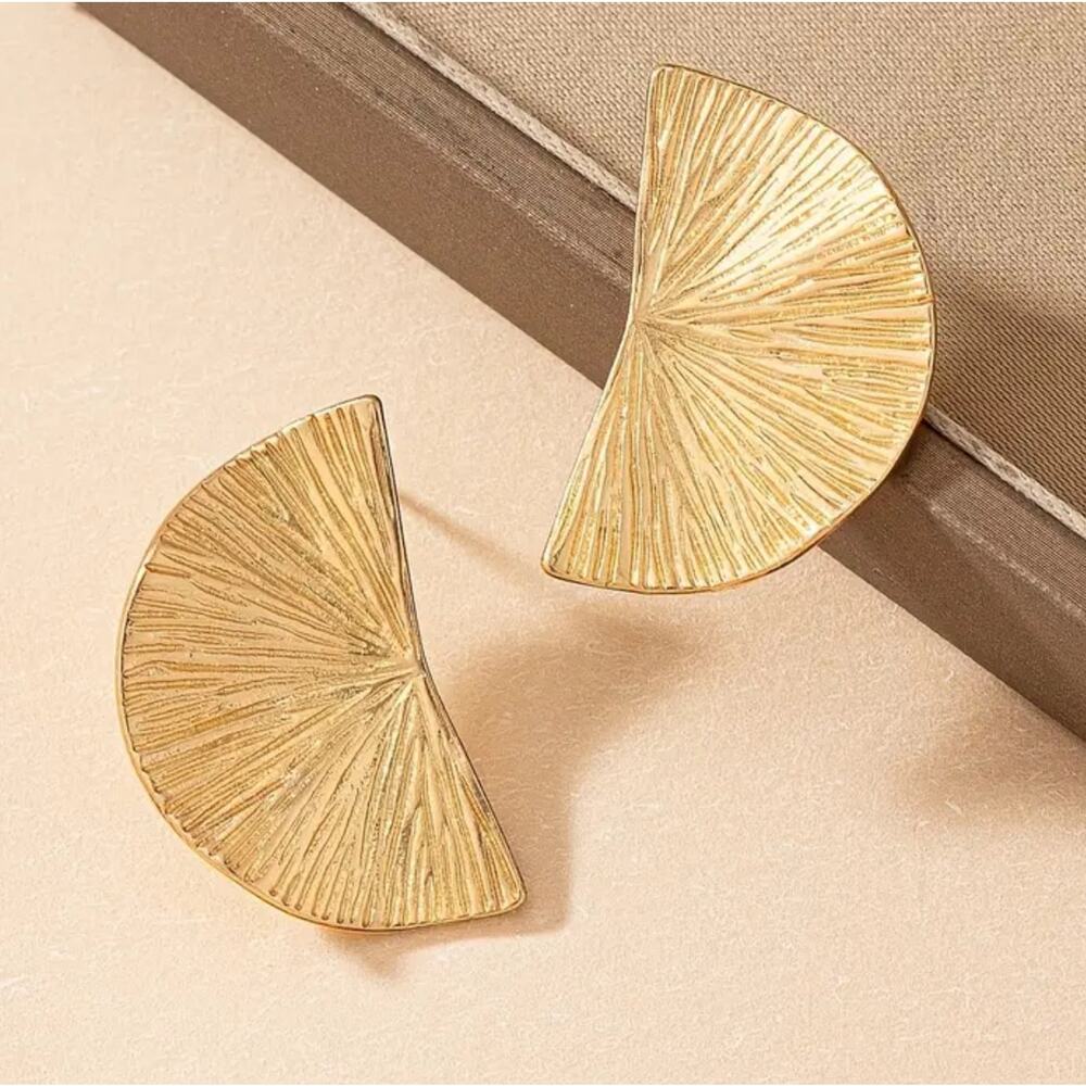 Gold Textured Earrings